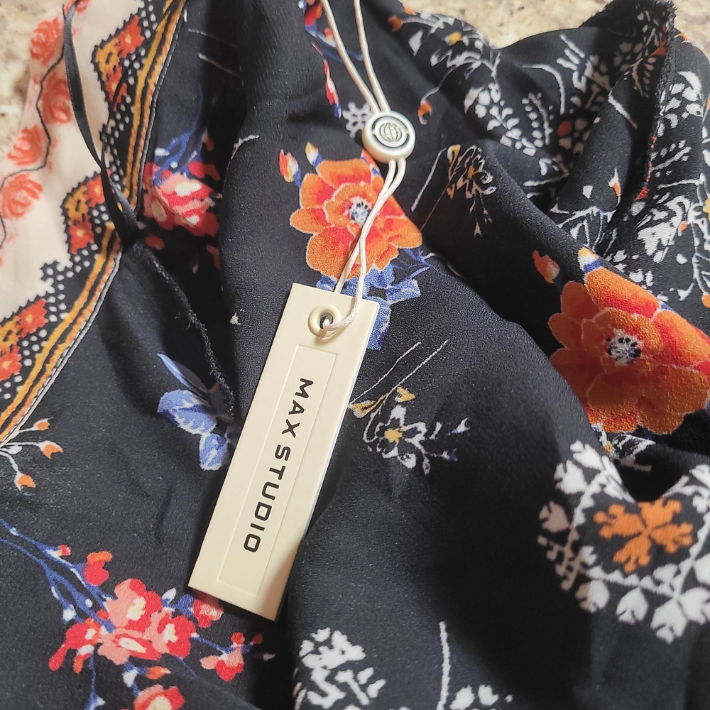 Max Studio Black Floral Robe - Picture 15 of 15